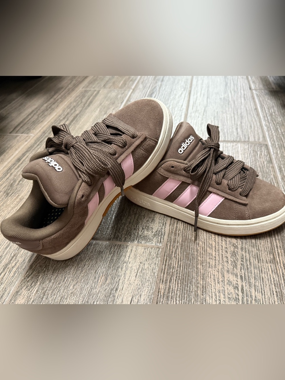 Adidas Women's Grand Court Alpha 00s - Size 7